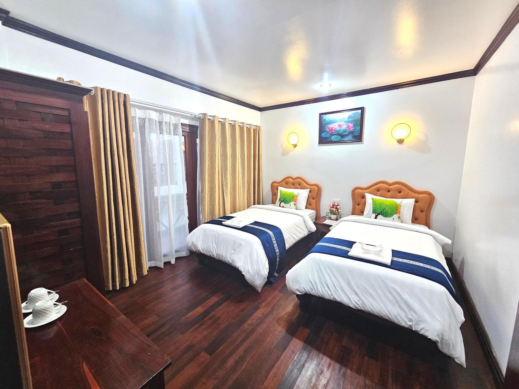 Win Hotel Vang Vieng Exterior photo